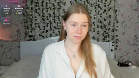 Snapshot of silent_princesses chatting on November 2025 04:56:01 AM Chloe online show from November 2025 04:56:01 AM