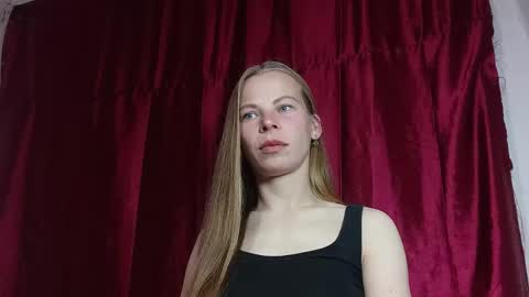 JULIANA online show from April 2026 08:31:01 PM