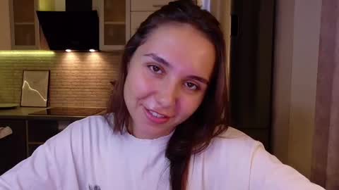 You fav Miss Si online show from September 2025 04:41:01 PM