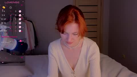 Snapshot of silly___woman chatting on May 2026 08:06:01 PM silly___woman online show from May 2026 08:06:01 PM