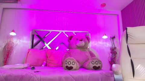 SIlvana  online show from October 2025 01:25:01 PM