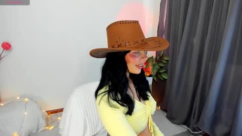 Silvanna online show from October 2025 04:36:02 PM