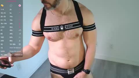 Snapshot of silverfawkesx chatting on February 2026 05:44:02 PM silverfawkesx online show from February 2026 05:44:02 PM