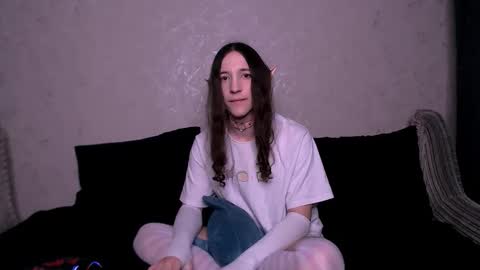 Snapshot of silvermuse chatting on November 2025 02:23:02 AM silvermuse online show from November 2025 02:23:02 AM