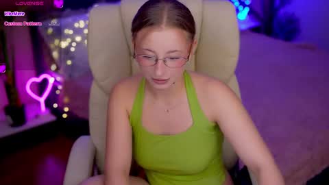  Kristina Kris  online show from December 2025 07:53:01 PM