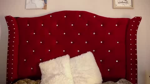 silvia_ls online show from March 2025 06:43:02 PM