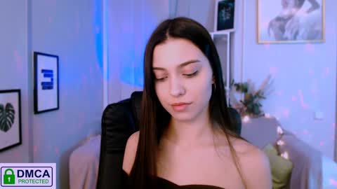 Snapshot of silvia_queen1 chatting on December 2024 08:47:02 PM Silvia nude in pvt online show from December 2024 08:47:02 PM