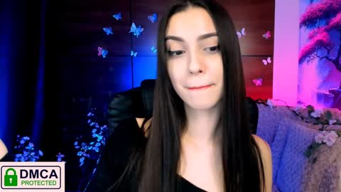 Snapshot of silvia_queen1 chatting on January 2025 02:33:02 AM Silvia nude in pvt online show from January 2025 02:33:02 AM