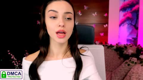 Snapshot of silvia_queen1 chatting on January 2025 08:22:01 PM Silvia nude in pvt online show from January 2025 08:22:01 PM