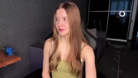 simikiss online show from May 2026 09:37:02 AM