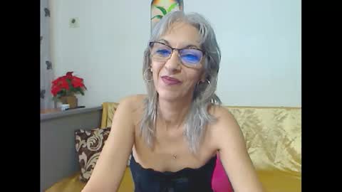 Snapshot of siminafoxx4u chatting on March 2026 07:23:01 AM siminafoxx4u online show from March 2026 07:23:01 AM