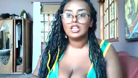 Simin Fox online show from April 2026 05:22:02 PM