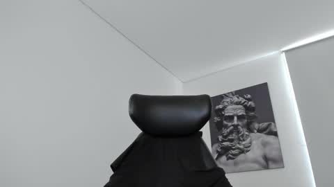 Snapshot of simon_leon01 chatting on April 2026 01:36:01 PM simon_leon01 online show from April 2026 01:36:01 PM