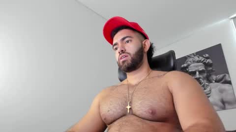 Snapshot of simon_leon01 chatting on May 2026 10:07:01 PM simon_leon01 online show from May 2026 10:07:01 PM