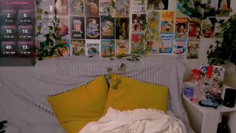 Simona online show from September 2025 11:20:02 PM