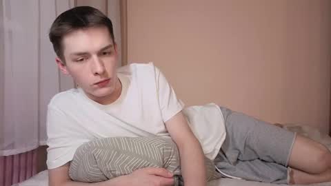 Snapshot of simonsecrett chatting on January 2026 07:50:02 PM Simon online show from January 2026 07:50:02 PM