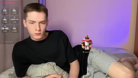 Snapshot of simonsecrett chatting on February 2026 07:52:01 PM Simon online show from February 2026 07:52:01 PM