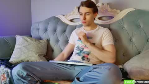 Snapshot of simonwarner chatting on June 2026 03:24:02 AM Simon online show from June 2026 03:24:02 AM