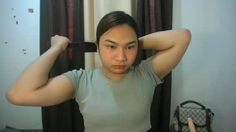 Snapshot of simply_francine chatting on June 2026 12:13:01 AM simply francine online show from June 2026 12:13:01 AM