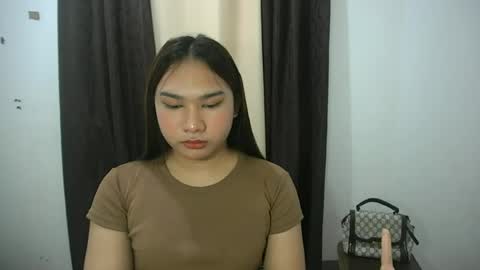 Snapshot of simply_francine chatting on June 2026 01:04:01 PM simply francine online show from June 2026 01:04:01 PM