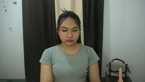 Snapshot of simply_francine chatting on June 2026 01:50:01 PM simply francine online show from June 2026 01:50:01 PM