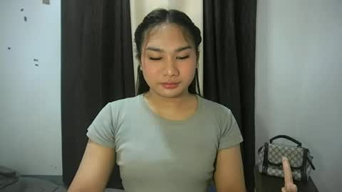 Snapshot of simply_francine chatting on June 2026 08:37:02 PM simply francine online show from June 2026 08:37:02 PM
