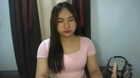 Snapshot of simply_francine chatting on July 2026 01:21:01 AM simply francine online show from July 2026 01:21:01 AM