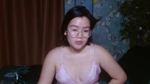 Snapshot of simply_niki chatting on February 2026 11:38:02 AM zia online show from February 2026 11:38:02 AM