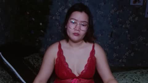 Snapshot of simply_niki chatting on March 2026 10:44:01 AM zia online show from March 2026 10:44:01 AM