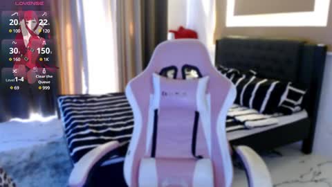 Adrianna Fowler online show from March 2025 12:53:01 AM