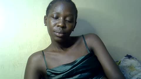 Snapshot of simplyloy33 chatting on June 2026 06:01:02 PM simplyloy33 online show from June 2026 06:01:02 PM