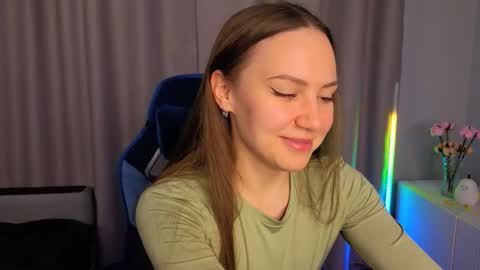 Snapshot of simplyzoe chatting on February 2026 03:17:01 AM Zoe online show from February 2026 03:17:01 AM