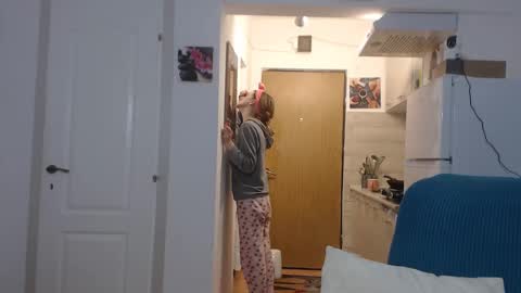 simyhvn online show from February 2025 05:09:02 AM