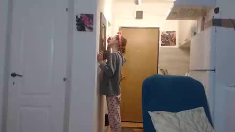 simyhvn online show from February 2025 05:08:01 AM