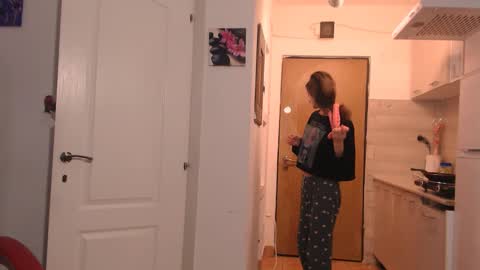 simyhvn online show from February 2026 05:41:01 AM