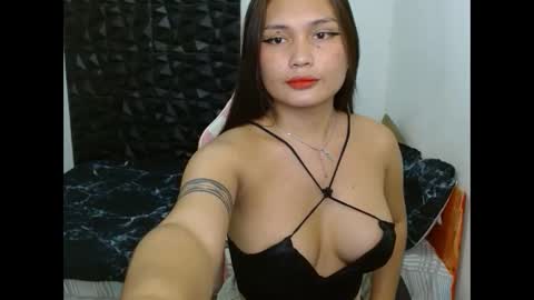 hi im thalia  nice to meet you  please give me thumbs up 3 online show from December 2024 01:58:02 AM