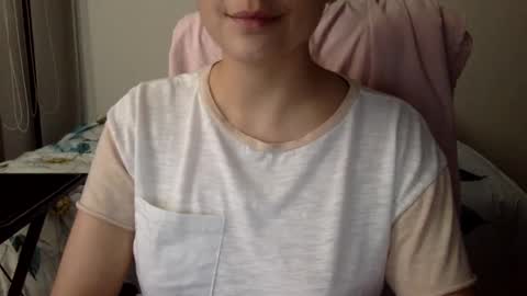 Sindra online show from December 2024 10:27:02 PM