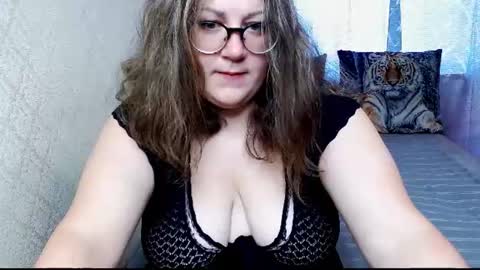 Angela online show from July 2026 07:23:01 AM