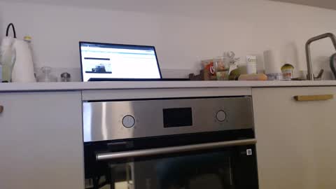 Lina online show from January 2025 03:46:02 PM