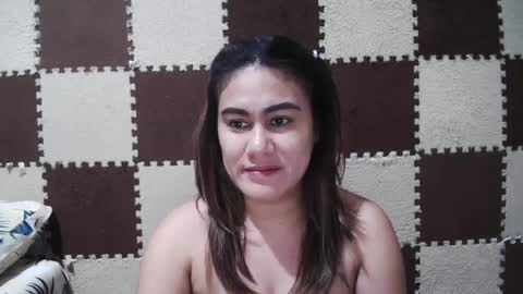 Snapshot of singlemomma31 chatting on January 2025 01:21:01 PM stef online show from January 2025 01:21:01 PM