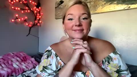 singlesexymom online show from September 2025 03:49:01 PM