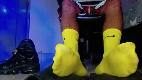 Snapshot of sir_kev66 chatting on March 2026 05:44:01 AM only foot worshipers here online show from March 2026 05:44:01 AM