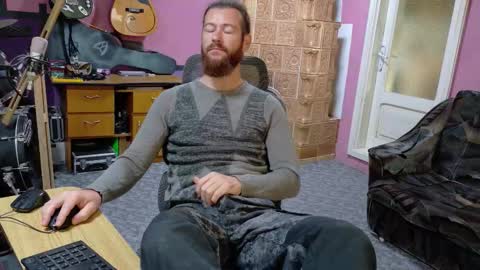 I am The Fourth and only Sir. Pelo online show from October 2025 05:36:02 AM