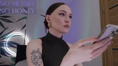 Snapshot of sirenaswhisper chatting on February 2026 08:05:02 PM Goddess Sirena online show from February 2026 08:05:02 PM