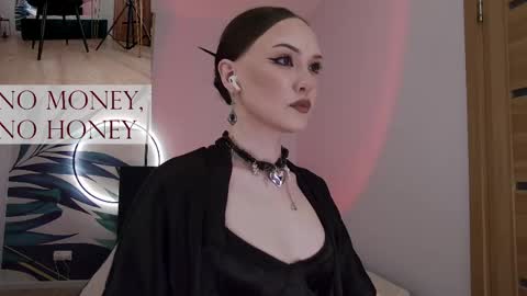 Snapshot of sirenaswhisper chatting on May 2026 08:15:02 PM Goddess Sirena online show from May 2026 08:15:02 PM