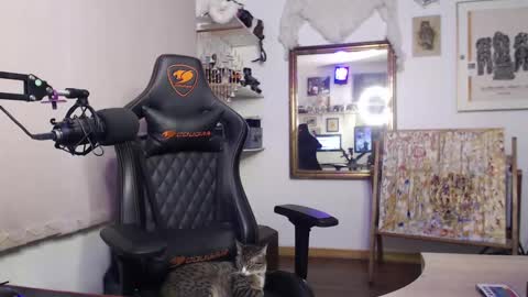 siriss_boyrag online show from February 2025 11:33:02 PM