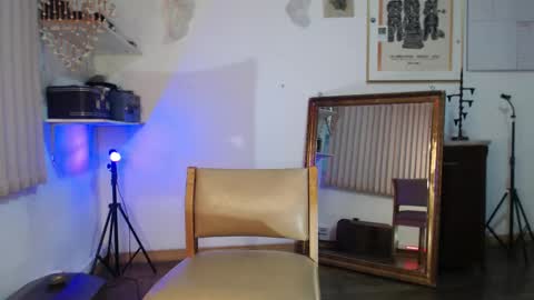 siriss_boyrag online show from September 2025 10:35:02 PM