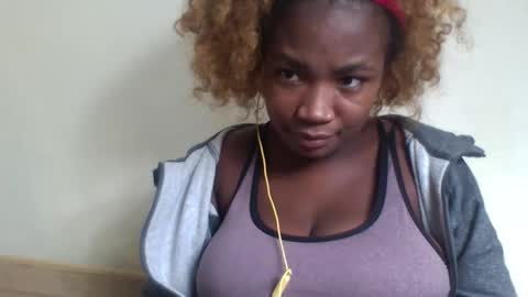 Snapshot of sisyh697532 chatting on June 2026 07:17:02 PM sisyh697532 online show from June 2026 07:17:02 PM