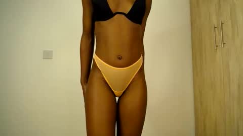 sizzly_ass online show from May 2026 02:01:02 PM