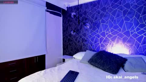 Snapshot of skailyn_angels chatting on November 2025 06:02:01 AM SKAILYN ANGELS online show from November 2025 06:02:01 AM